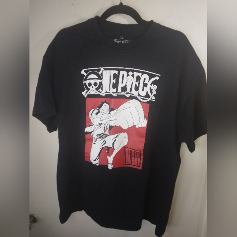One Piece Luffy Shirt (XL)